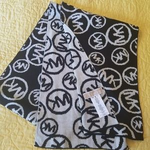 Michael Kors scarf